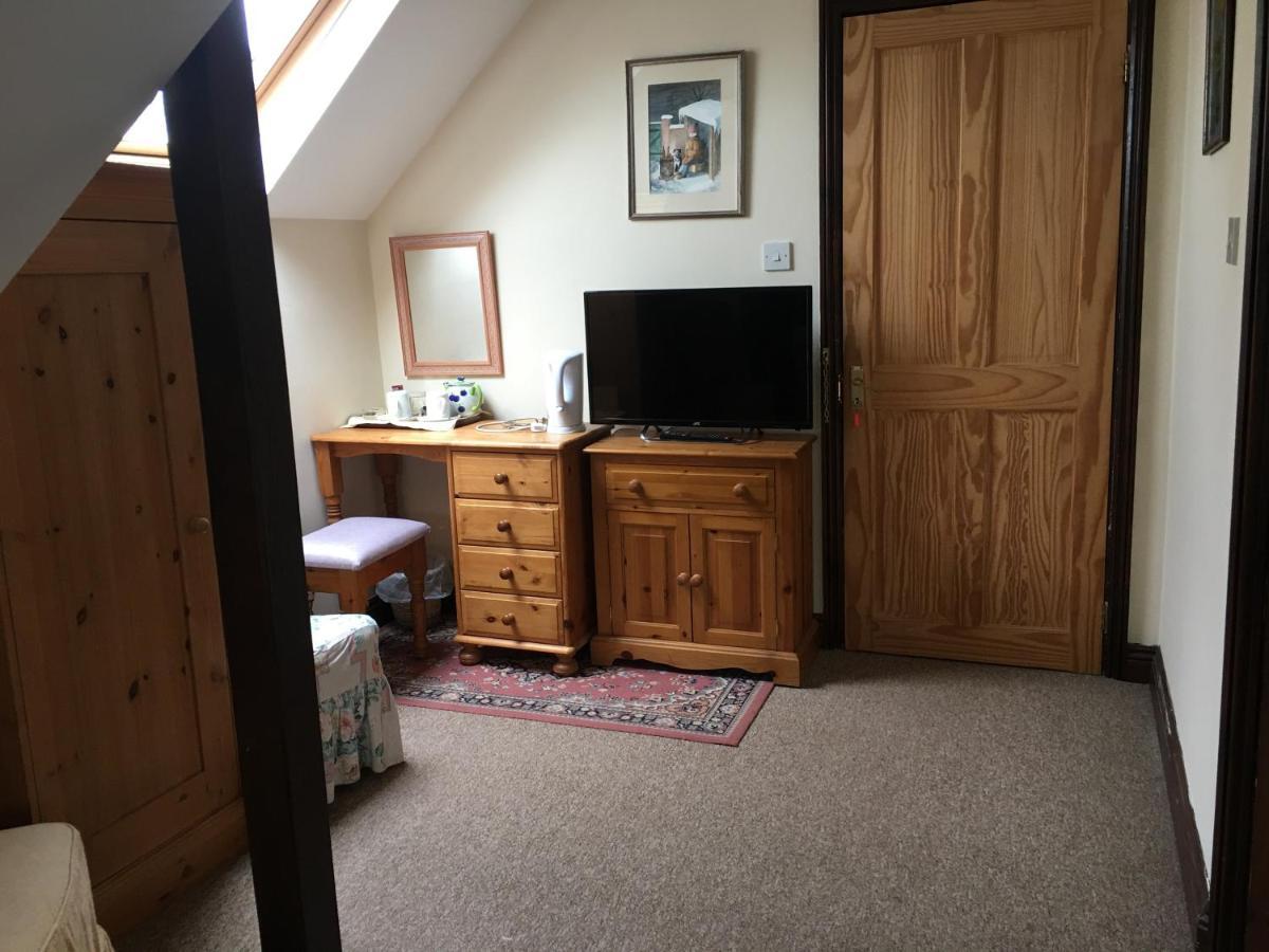 Grove Farm B&B Leominster Bagian luar foto
