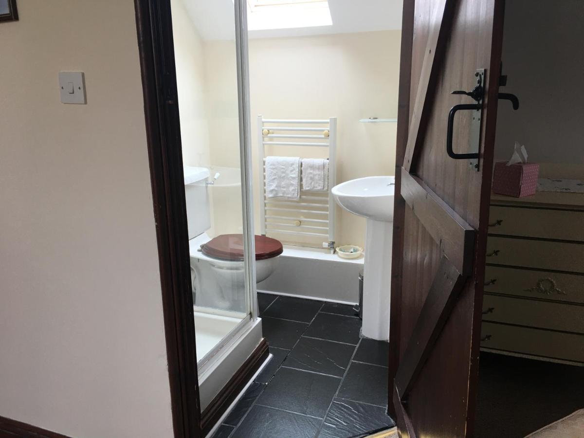 Grove Farm B&B Leominster Bagian luar foto